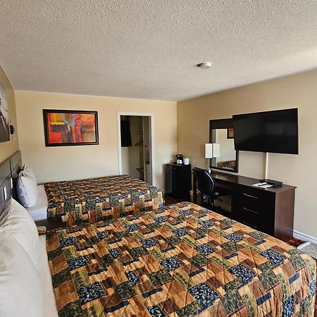 Fox Motor Inn Greater Napanee Zewnętrze zdjęcie