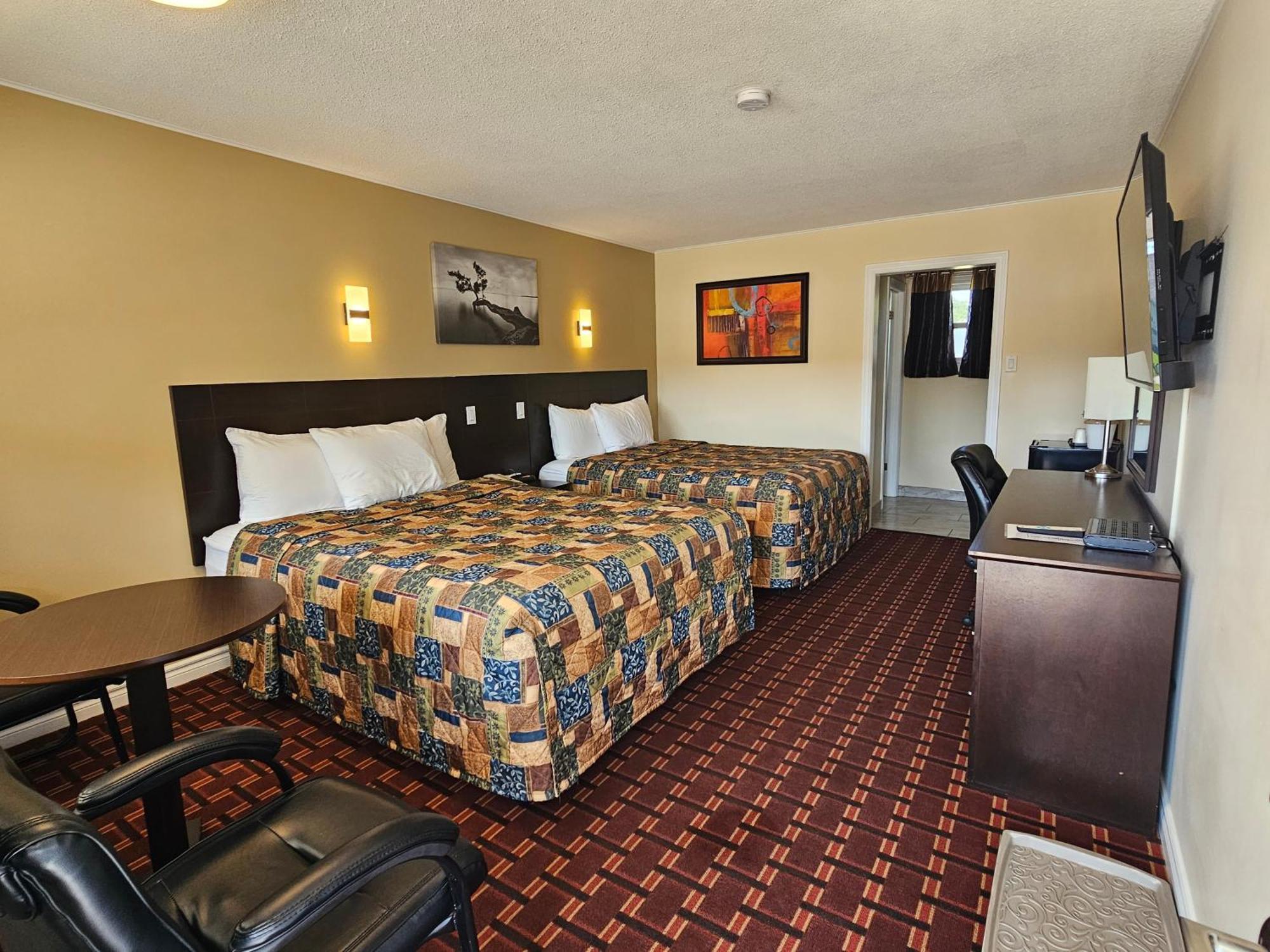 Fox Motor Inn Greater Napanee Zewnętrze zdjęcie
