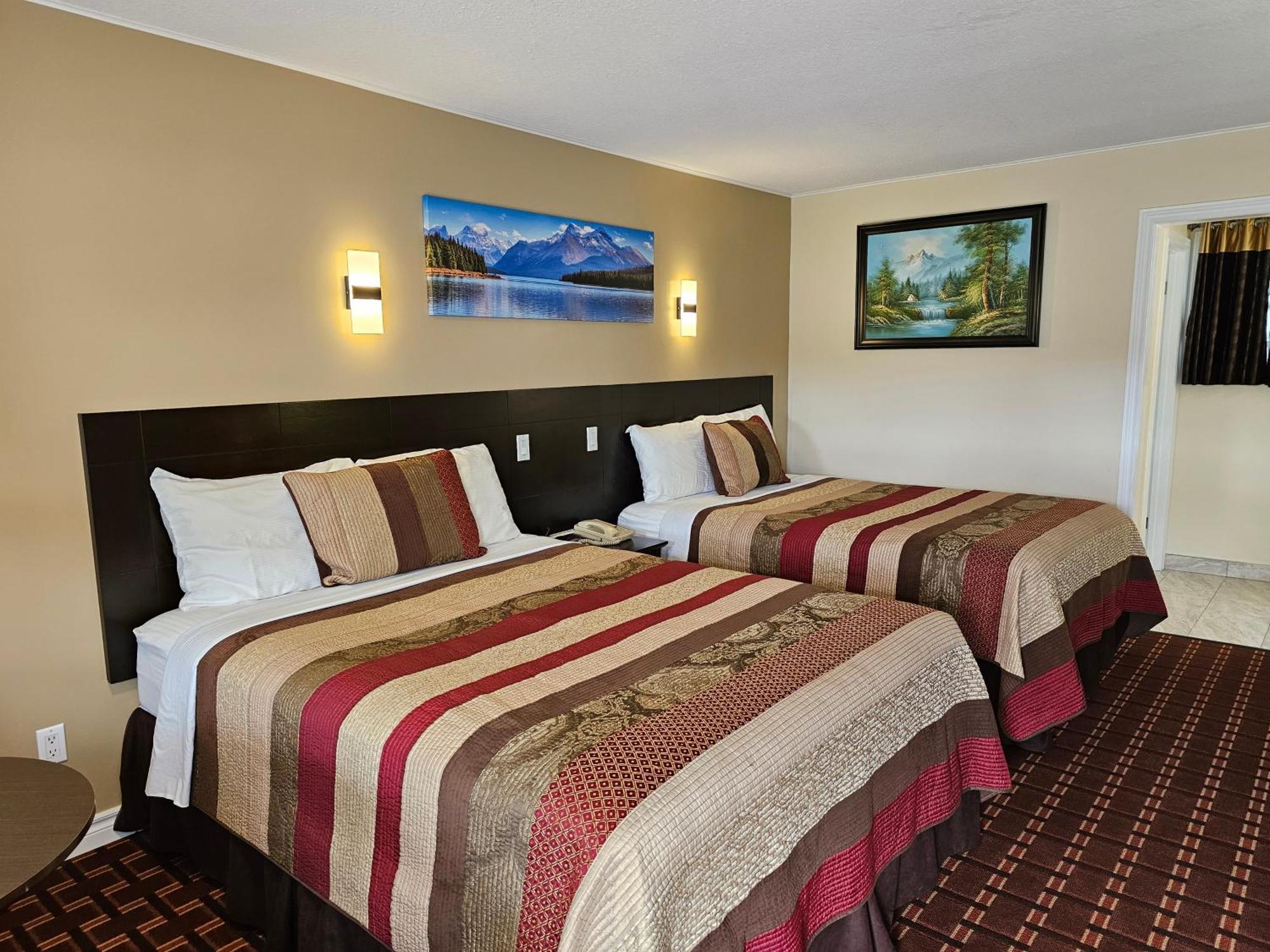 Fox Motor Inn Greater Napanee Zewnętrze zdjęcie