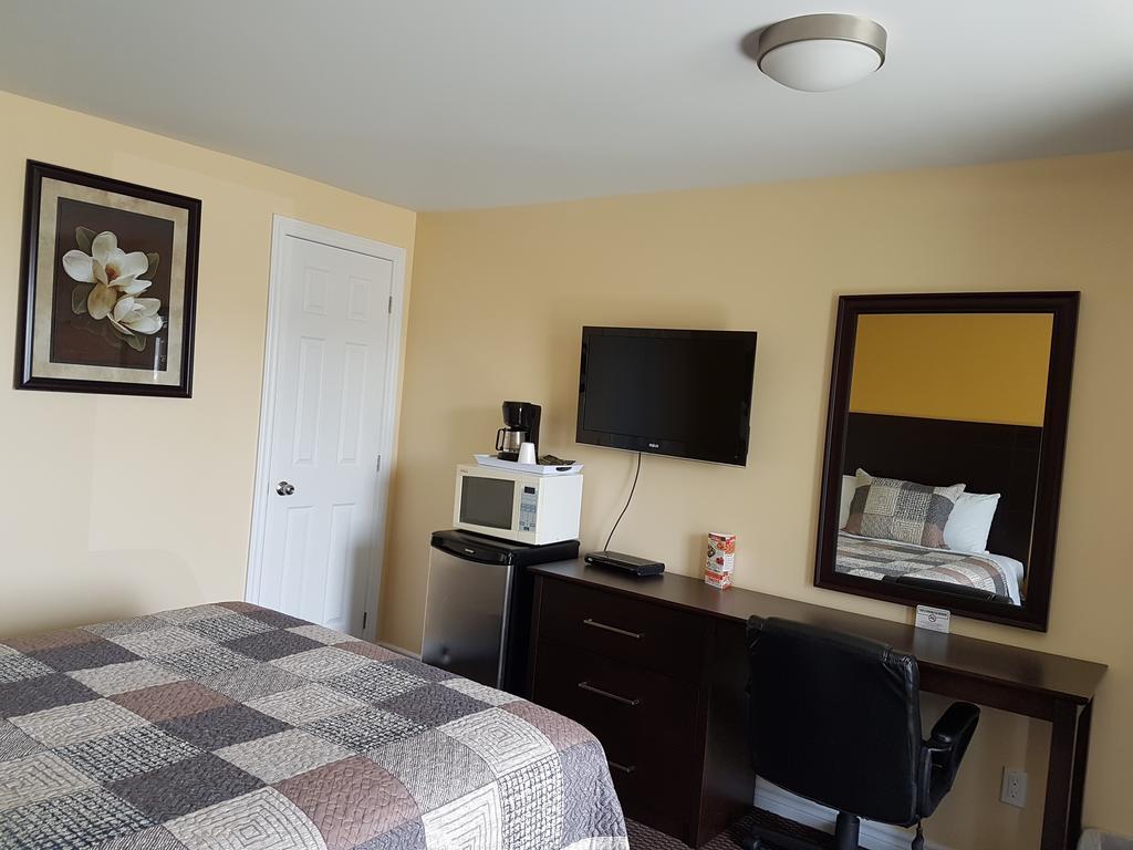 Fox Motor Inn Greater Napanee Pokój zdjęcie